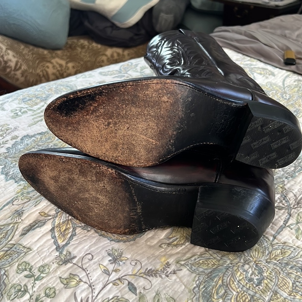 Nice Pair Of Tony Lama Boots Size 10 - image 4